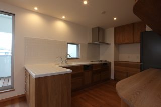 オーク, 大阪, オーダーキッチン, オーダー家具, 無垢材, ヒノキ オーク無垢材　L字オーダーメイドキッチン